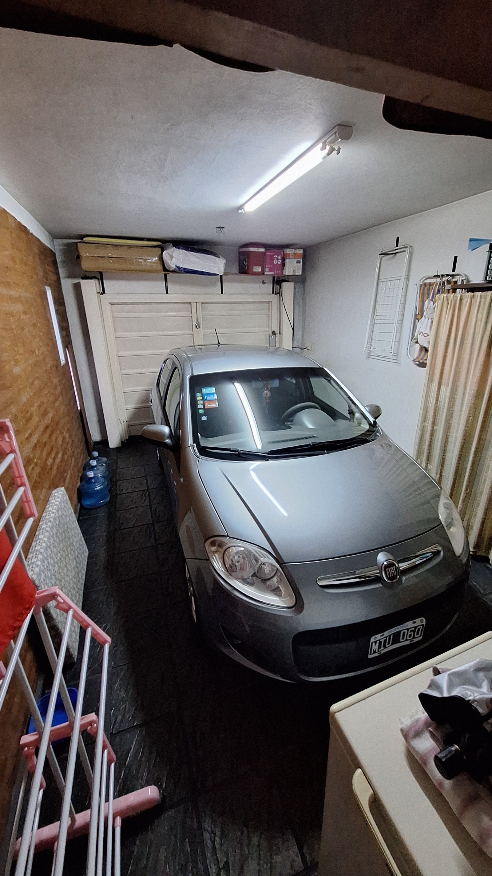 Casa en venta de cuatro dormitorios en Garay Vivas N° 2100